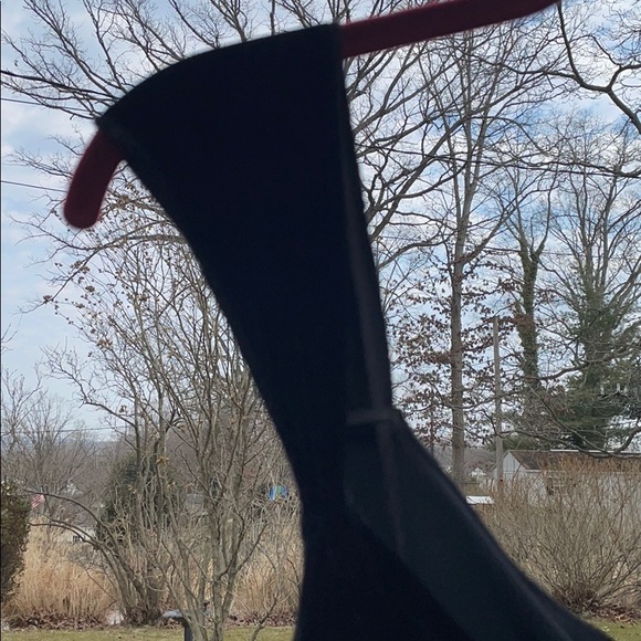 MAX STUDIO Gorgeous Little Black Dress - Picture 3 of 10